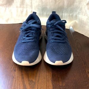 Mens Nike running shoes